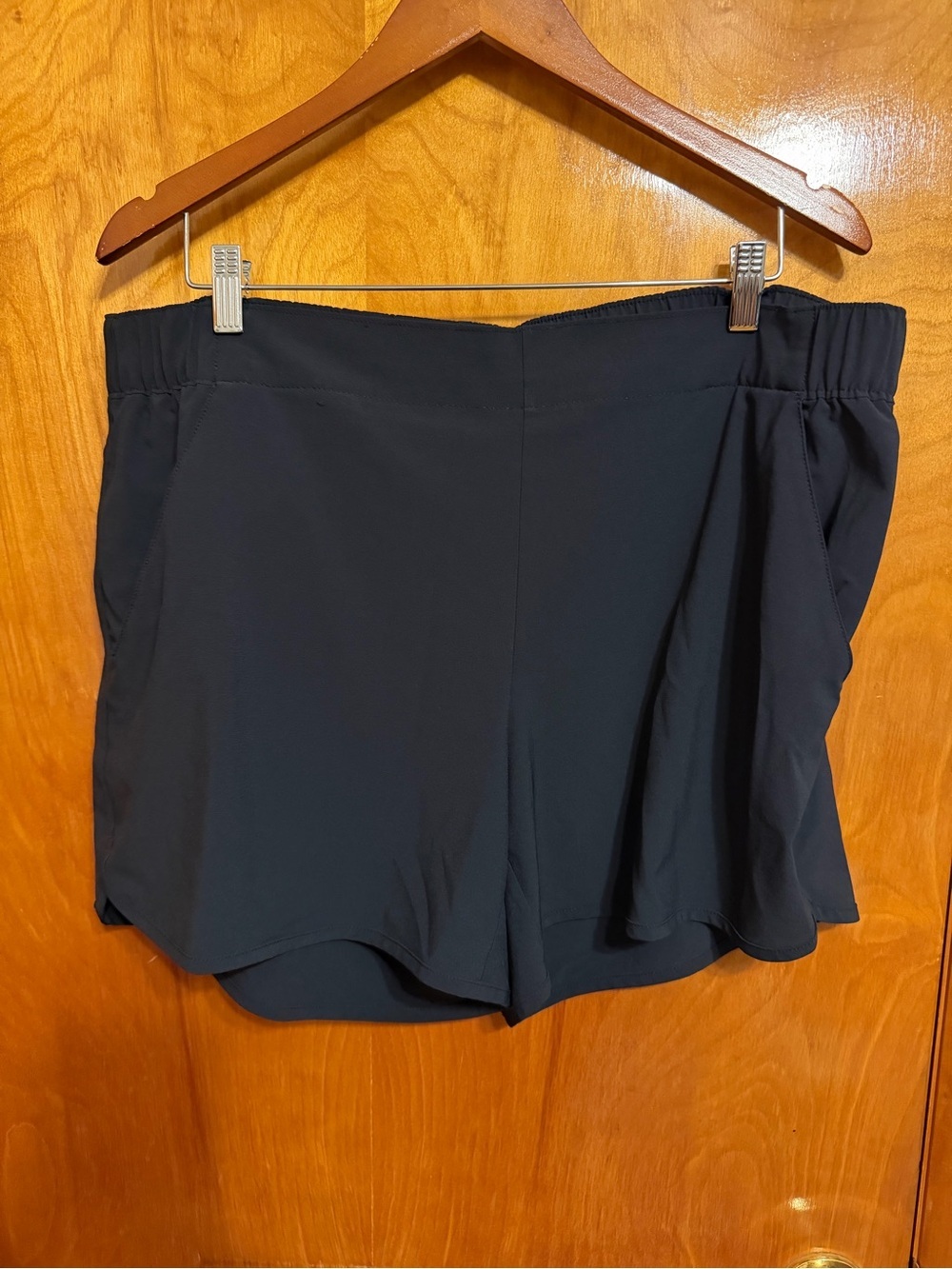 Columbia Black Women's Athletic Shorts - Picture 1 of 4